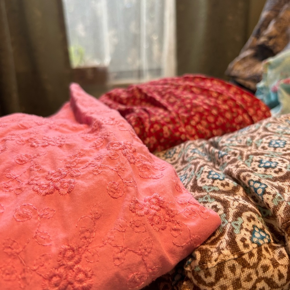 ❗️Bundle❗️3 Size Medium Blouses